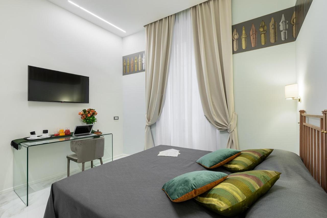 Cavour Suites Guest House ローマ エクステリア 写真