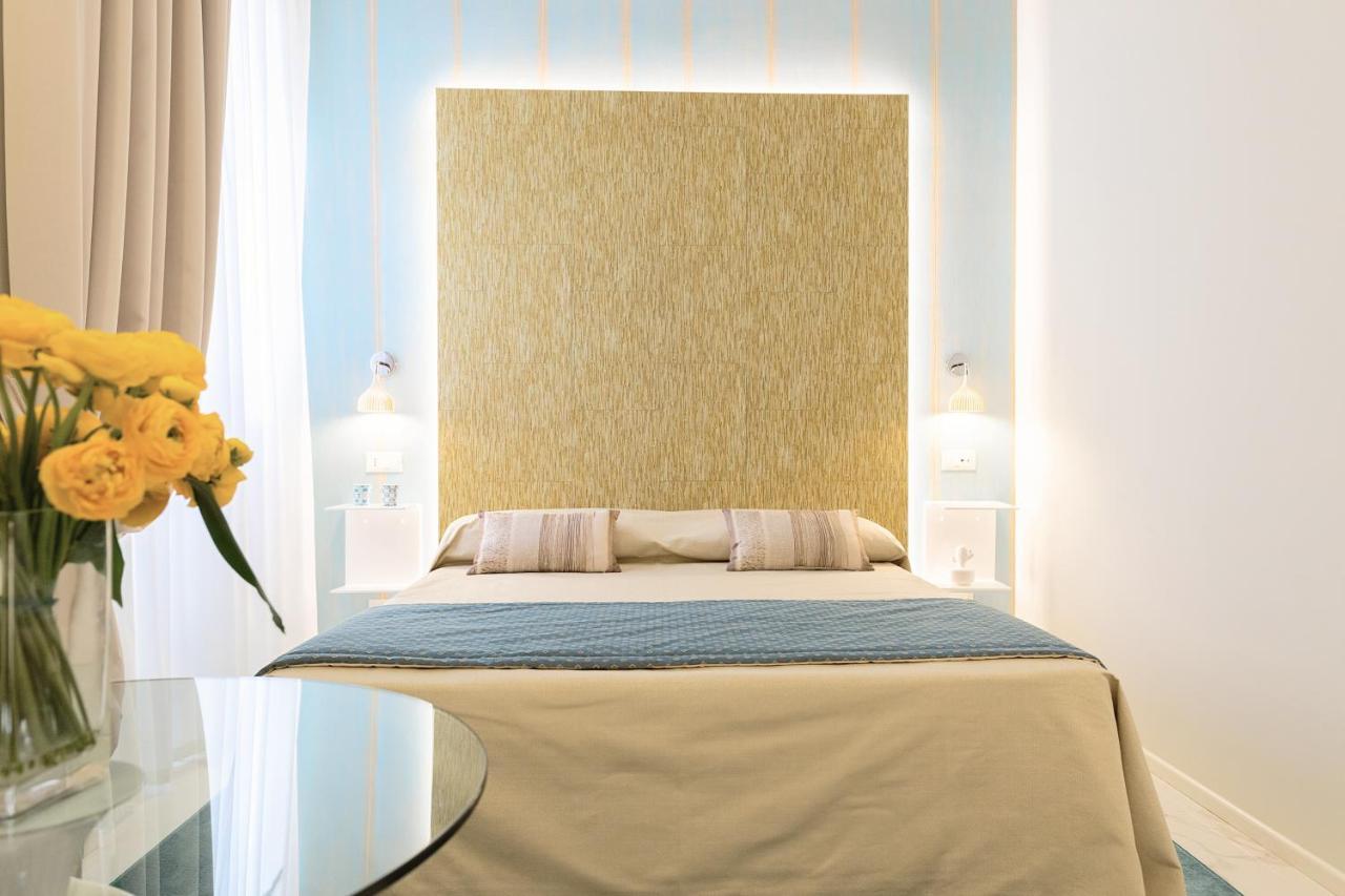 Cavour Suites Guest House ローマ エクステリア 写真