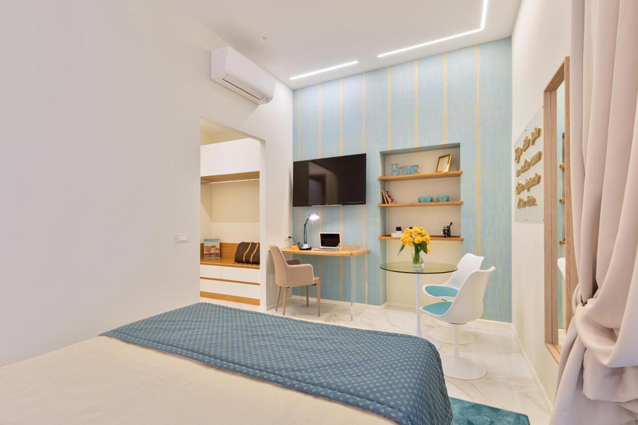 Cavour Suites Guest House ローマ エクステリア 写真