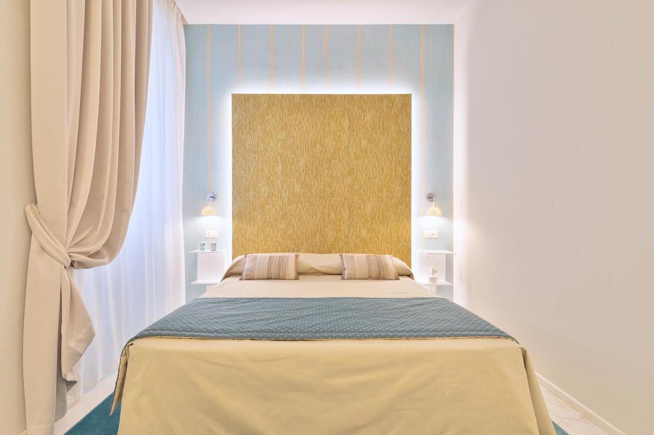 Cavour Suites Guest House ローマ エクステリア 写真