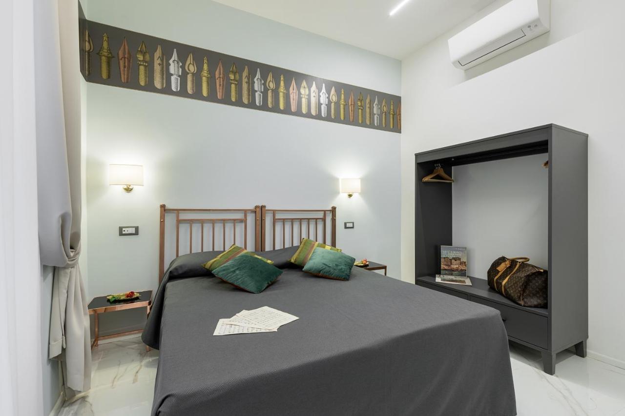 Cavour Suites Guest House ローマ エクステリア 写真