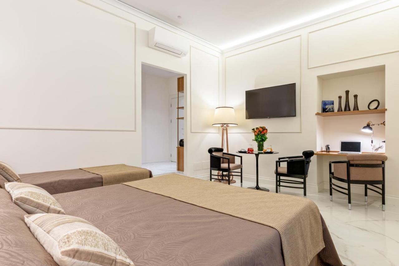 Cavour Suites Guest House ローマ エクステリア 写真