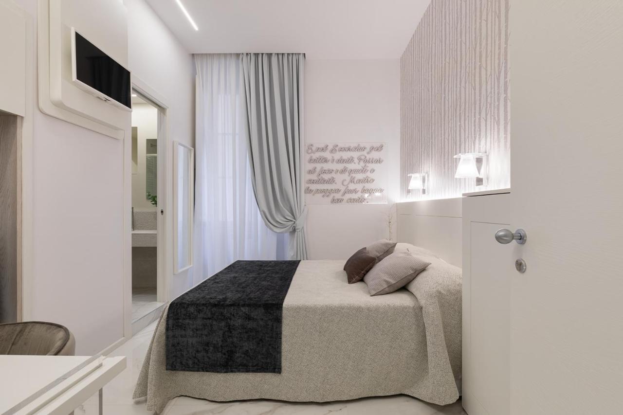 Cavour Suites Guest House ローマ エクステリア 写真