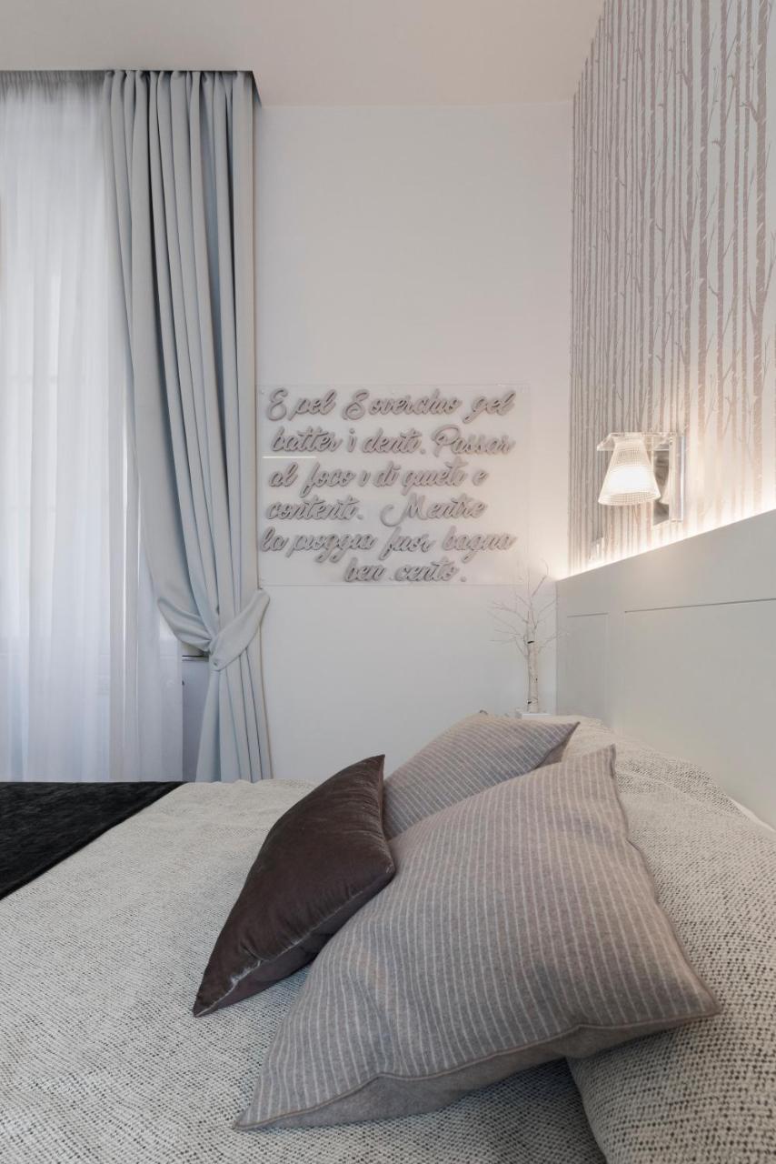 Cavour Suites Guest House ローマ エクステリア 写真