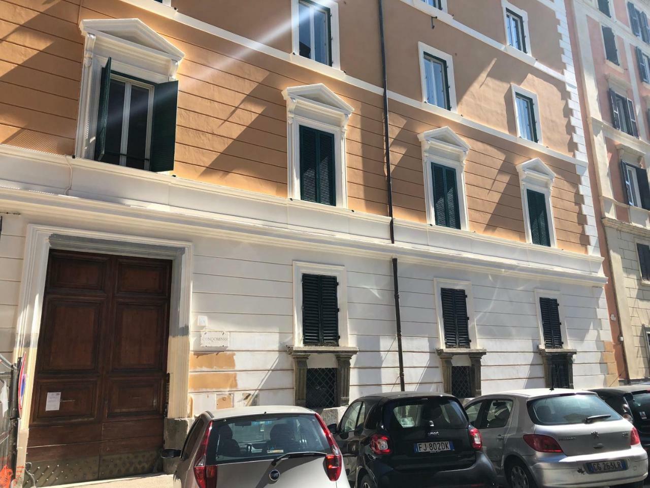 Cavour Suites Guest House ローマ エクステリア 写真